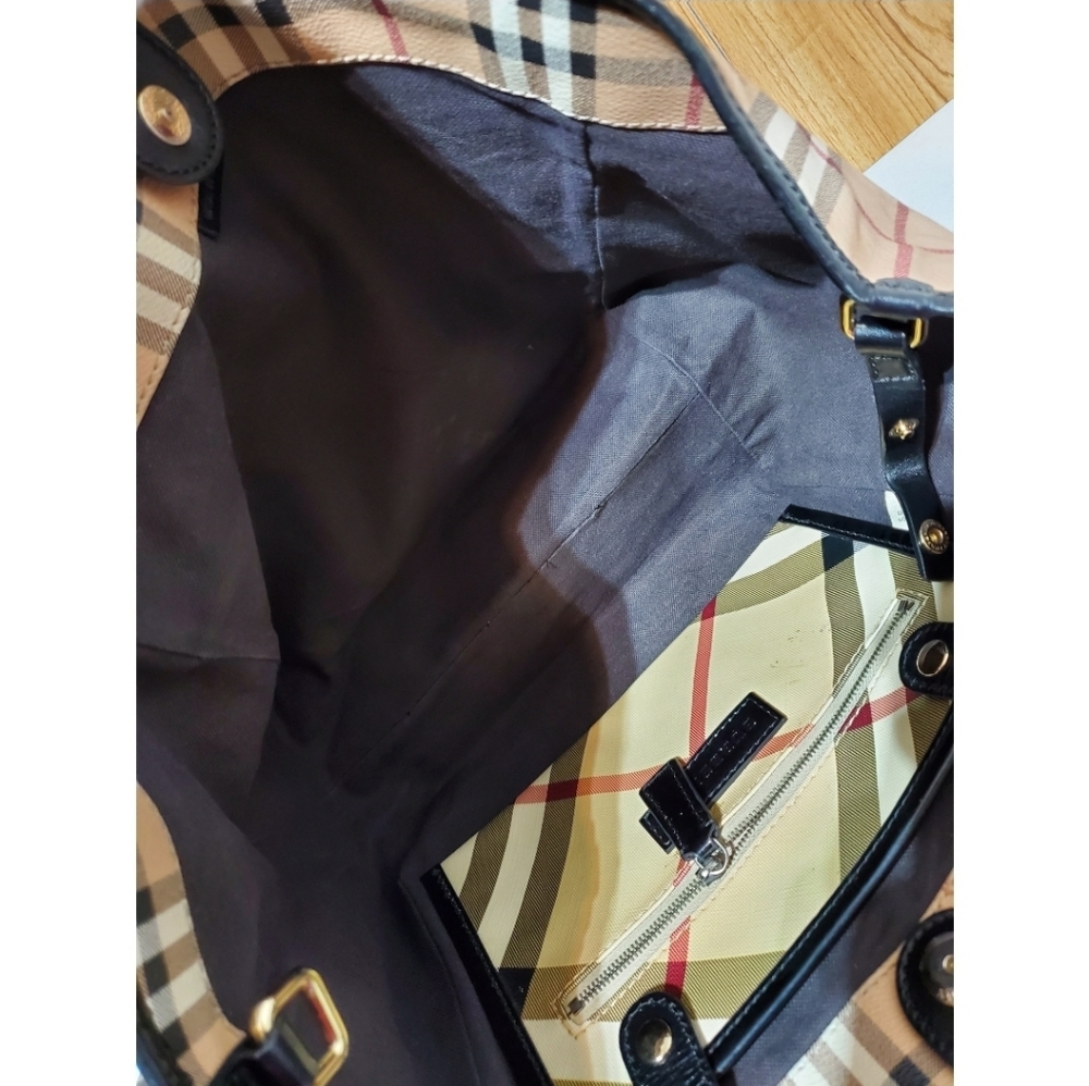 Burberry Canterbury Haymarket Tote - Picture 5 of 13